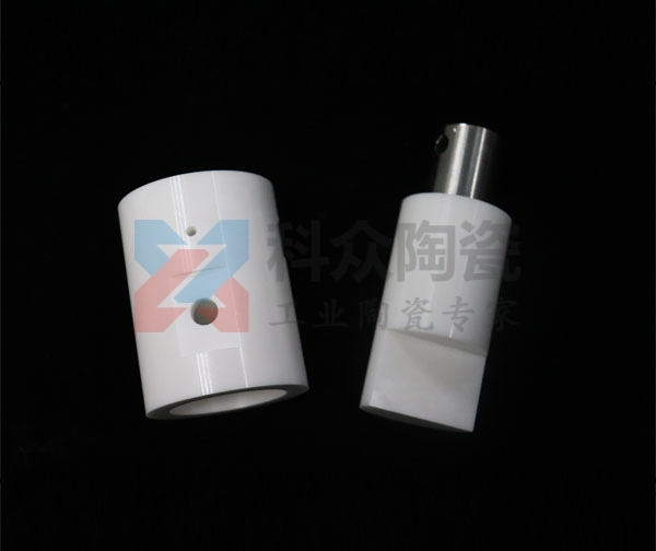 絕緣瓷套的介紹及材質(圖)